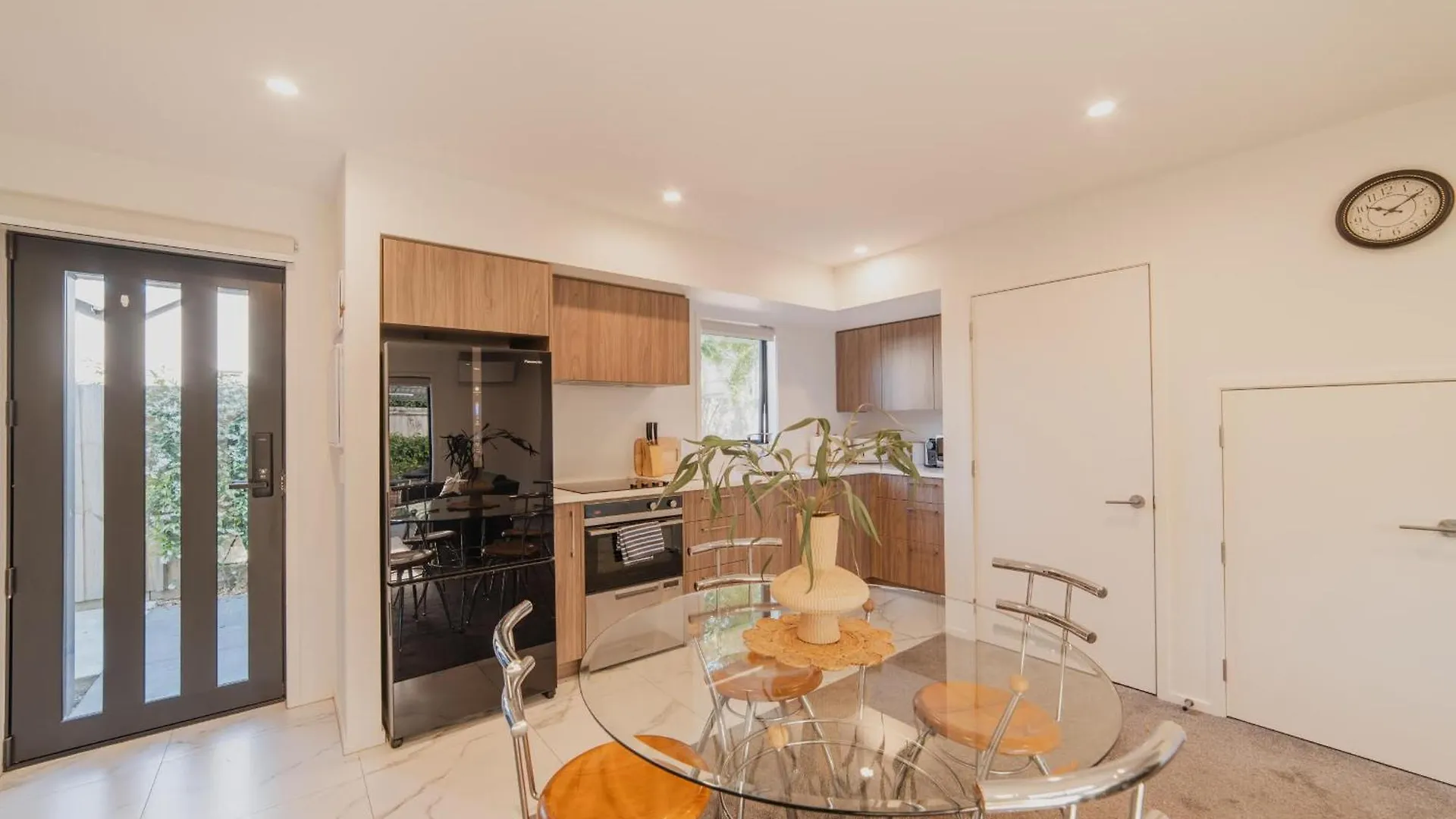 بيت للعطل فيلا Designer 2Br Flat - Outdoor Sitting & Cozy Ambiance كريستتشيرش
